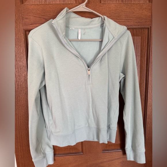 Travis Mathew Light Green Quarter-Zip Sweatshirt - Picture 1 of 2